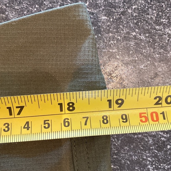 Olive Green activewear shorts. - Picture 3 of 7